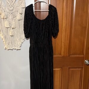 ARULA Black Pleated Maxi Dress with Puff Sleeves and pockets